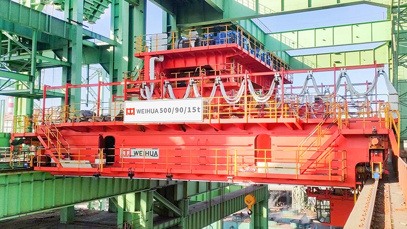 4-9-js金沙服务于河北某钢铁公司国内最大吨位铸造起重机.jpg